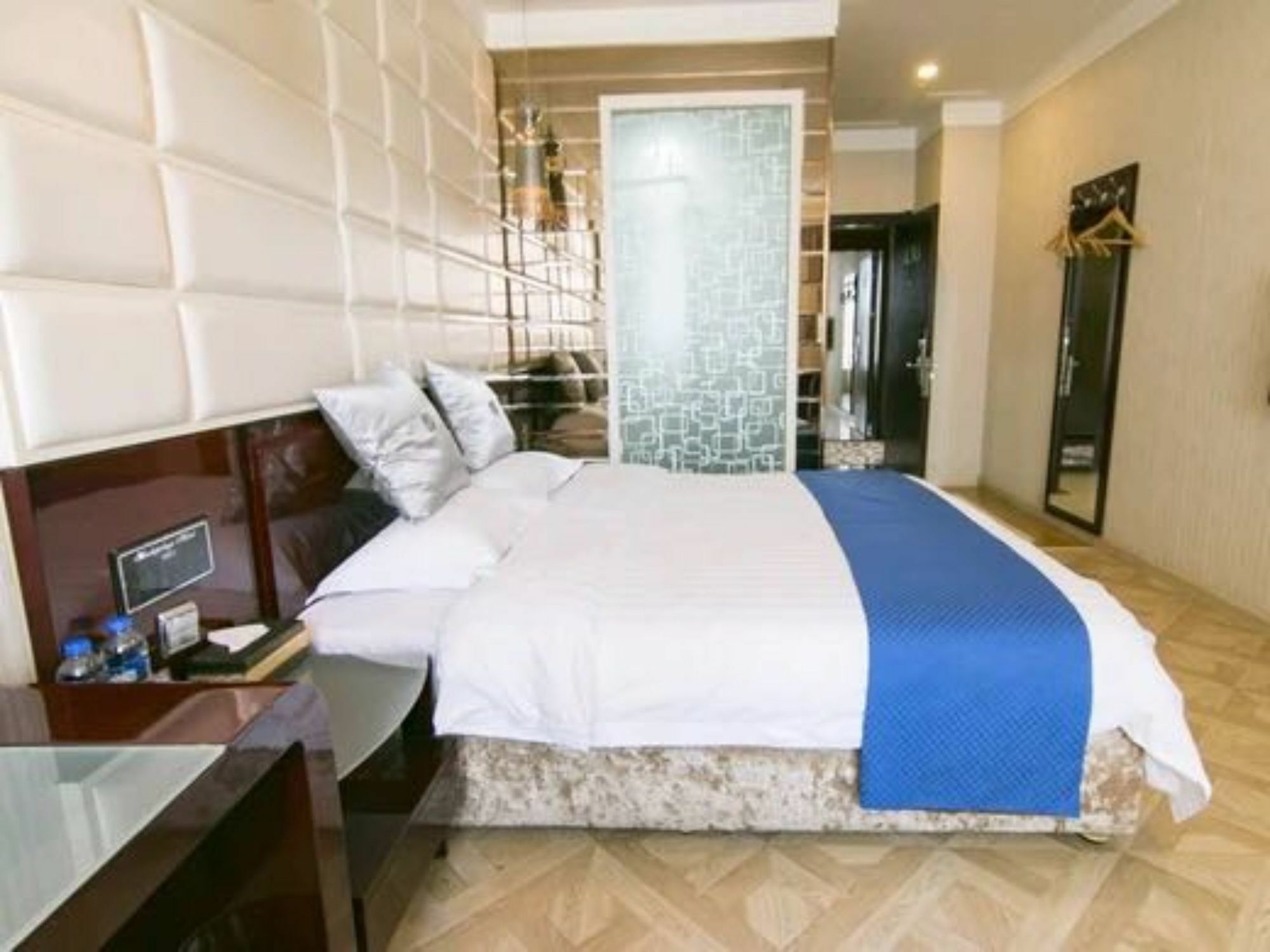 Tianjin Bindao Business Hotel Binhai  Экстерьер фото