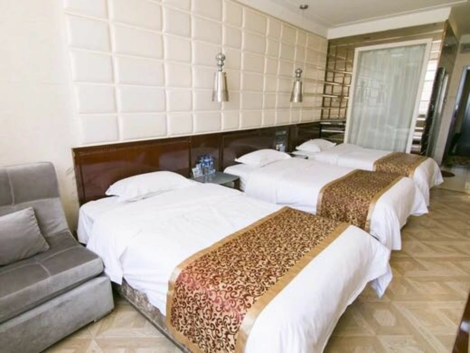 Tianjin Bindao Business Hotel Binhai  Экстерьер фото